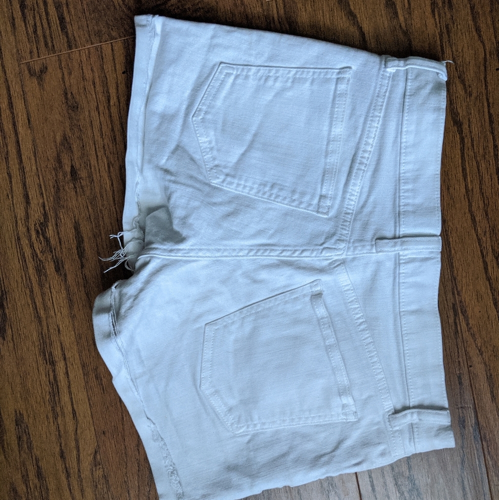 Mid high shorts